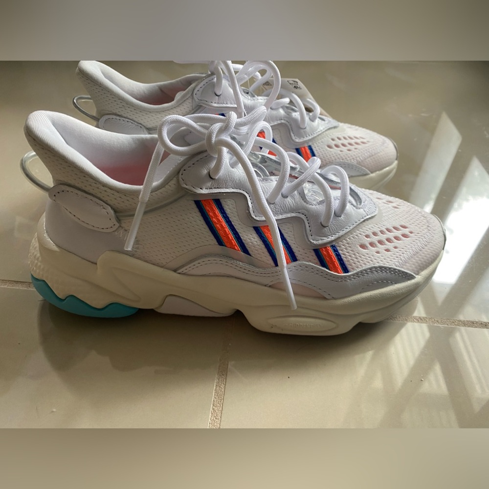 Adidas Originals Ozweego White Signal Coral Blue Women Lifestyle Shoes Size 5